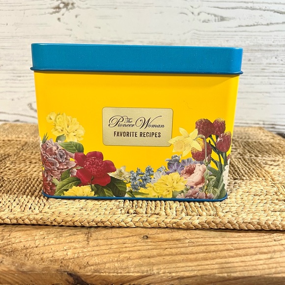 The pioneer woman favorite recipes tin 2019 decor gift - Picture 2 of 8